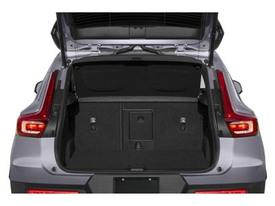 2023 Volvo XC40 B5 AWD Plus Bright Theme