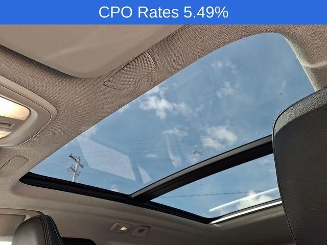 2023 Volvo XC40 B5 AWD Plus Dark Theme