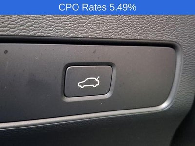 2023 Volvo XC40 B5 AWD Plus Dark Theme