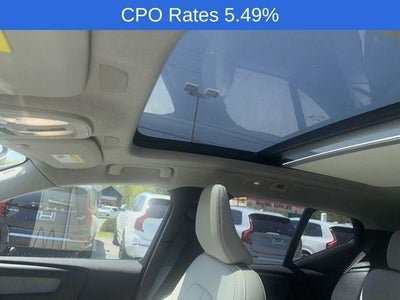 2023 Volvo XC40 B5 AWD Plus Dark Theme