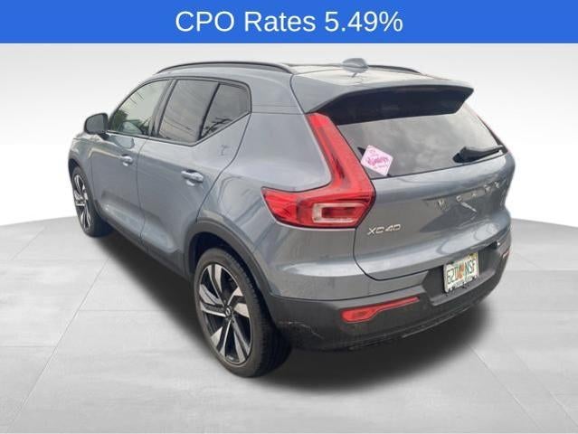 2023 Volvo XC40 B5 AWD Ultimate Dark Theme