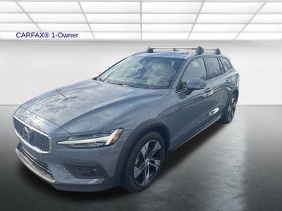 2024 Volvo V60 Cross Country B5 AWD Plus