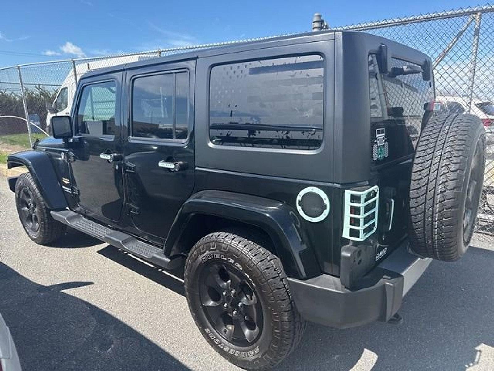 2015 Jeep Wrangler Unlimited 4WD 4dr Sahara