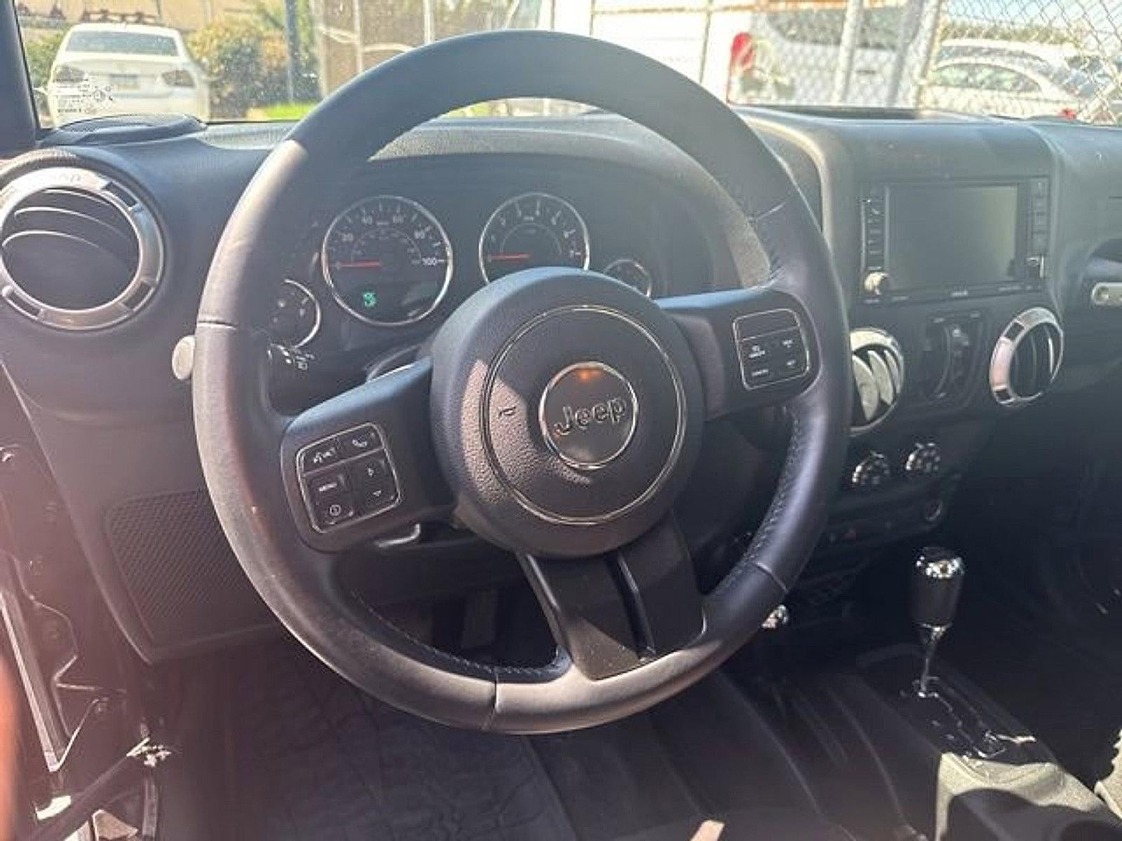 2015 Jeep Wrangler Unlimited 4WD 4dr Sahara