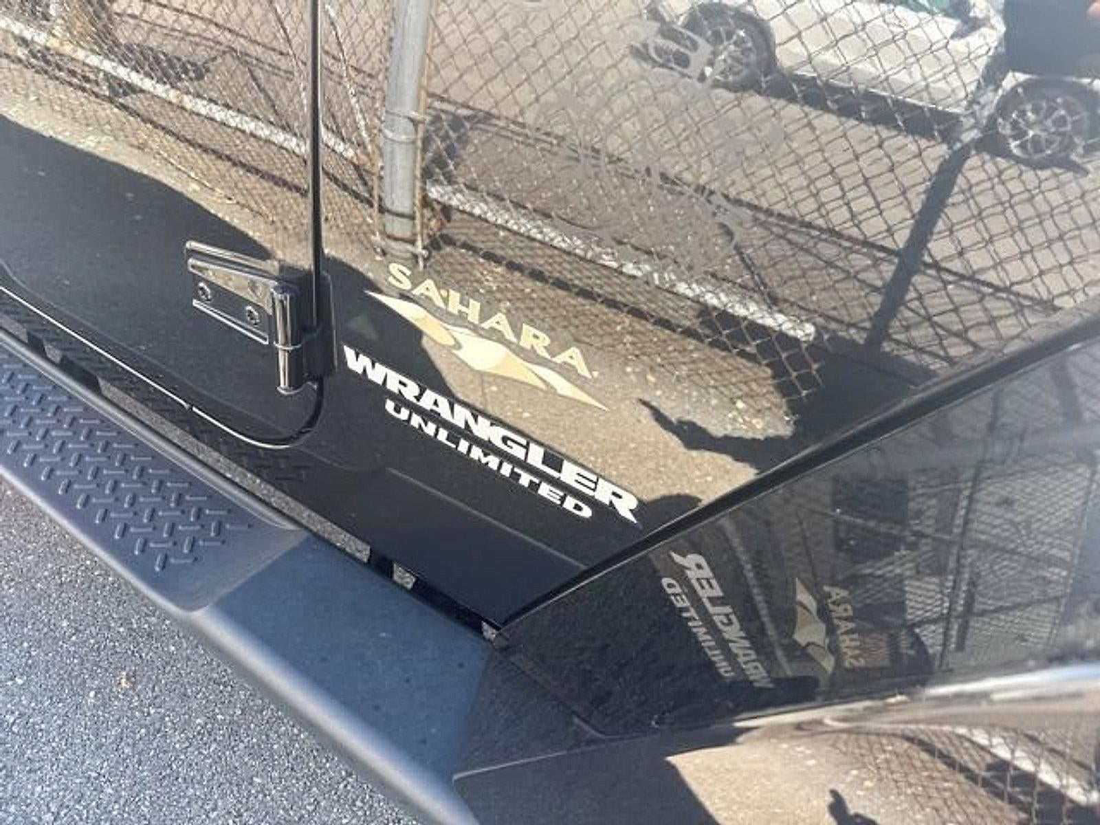 2015 Jeep Wrangler Unlimited 4WD 4dr Sahara