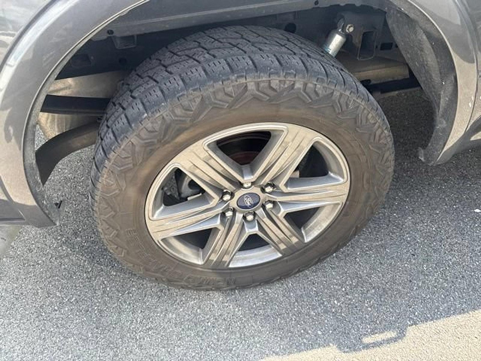 2020 Ford F-150 LARIAT 4WD SuperCrew 5.5' Box