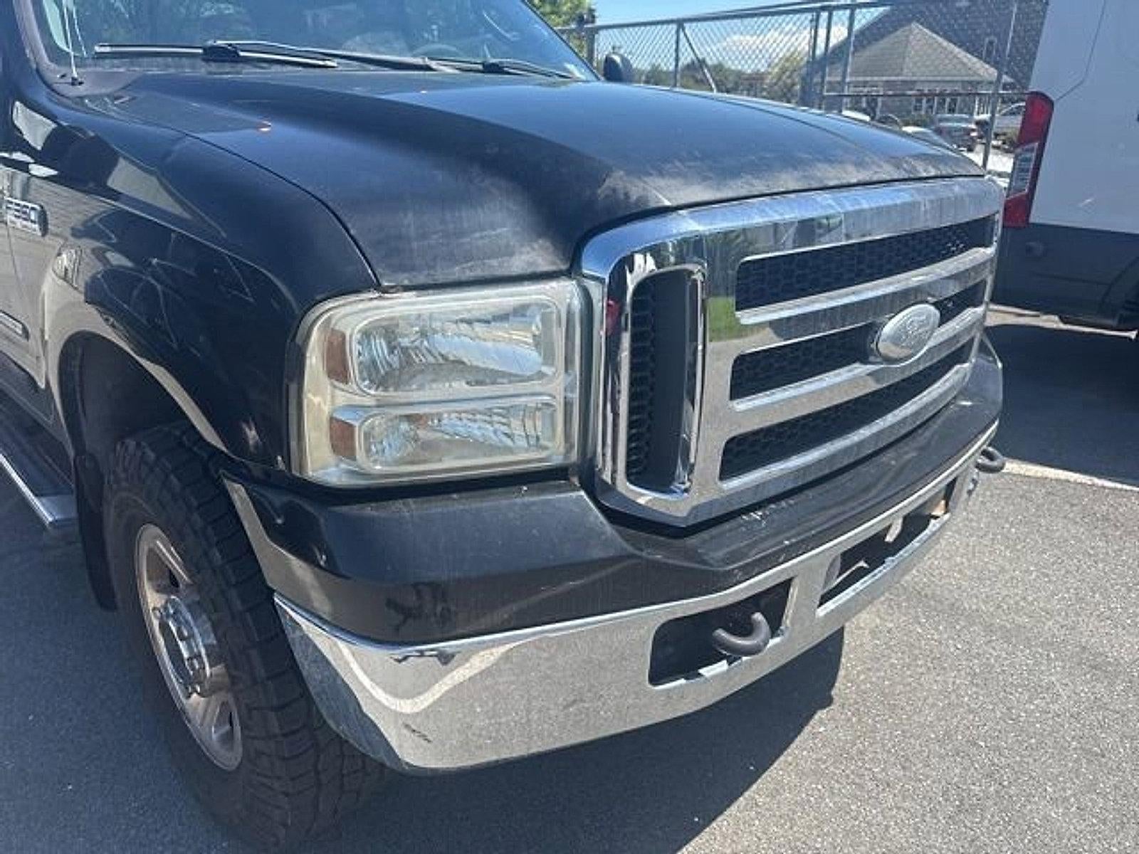 2005 Ford Super Duty F-350 SRW Lariat