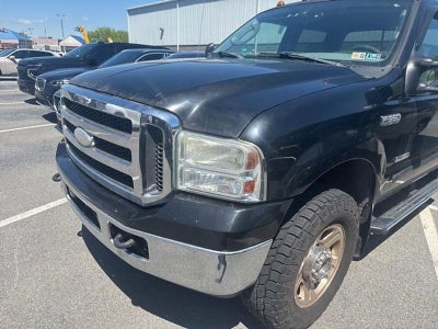2005 Ford Super Duty F-350 SRW Lariat