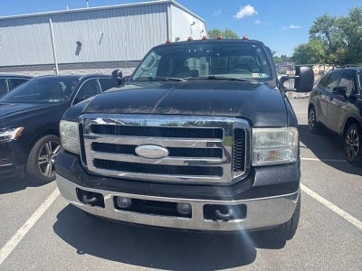 2005 Ford Super Duty F-350 SRW Lariat