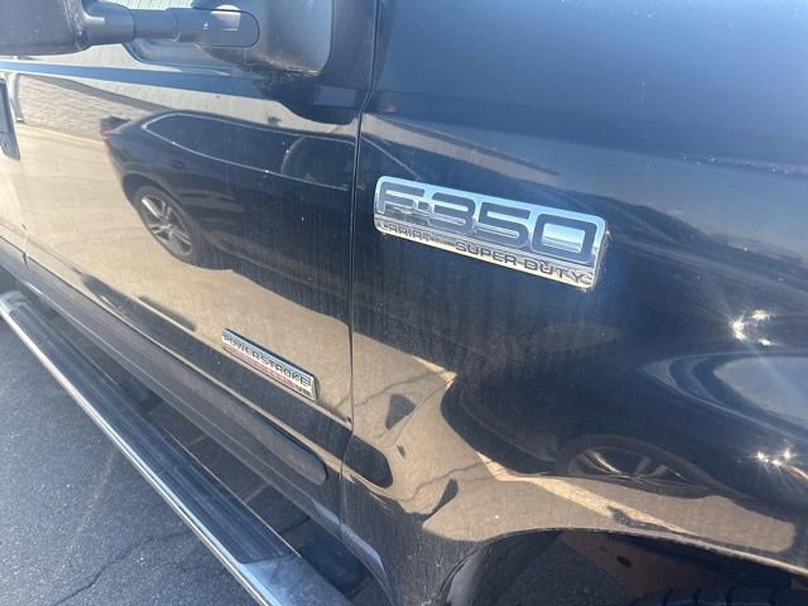 2005 Ford Super Duty F-350 SRW Lariat