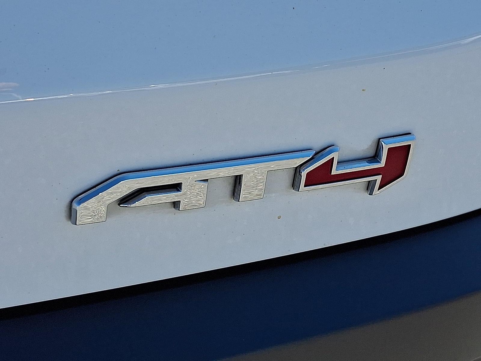 2022 GMC Acadia AWD AT4