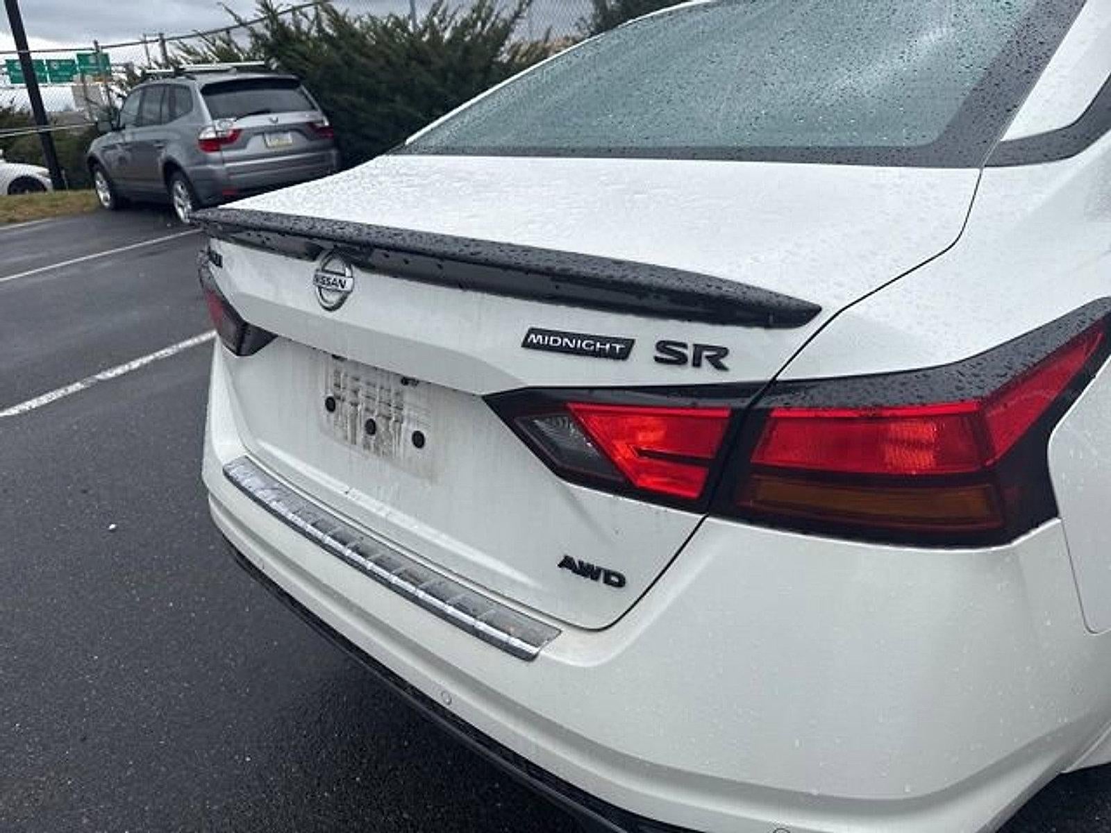 2022 Nissan Altima 2.5 SR AWD Sedan