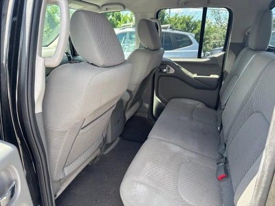2014 Nissan Frontier 4WD Crew Cab SWB Auto SV