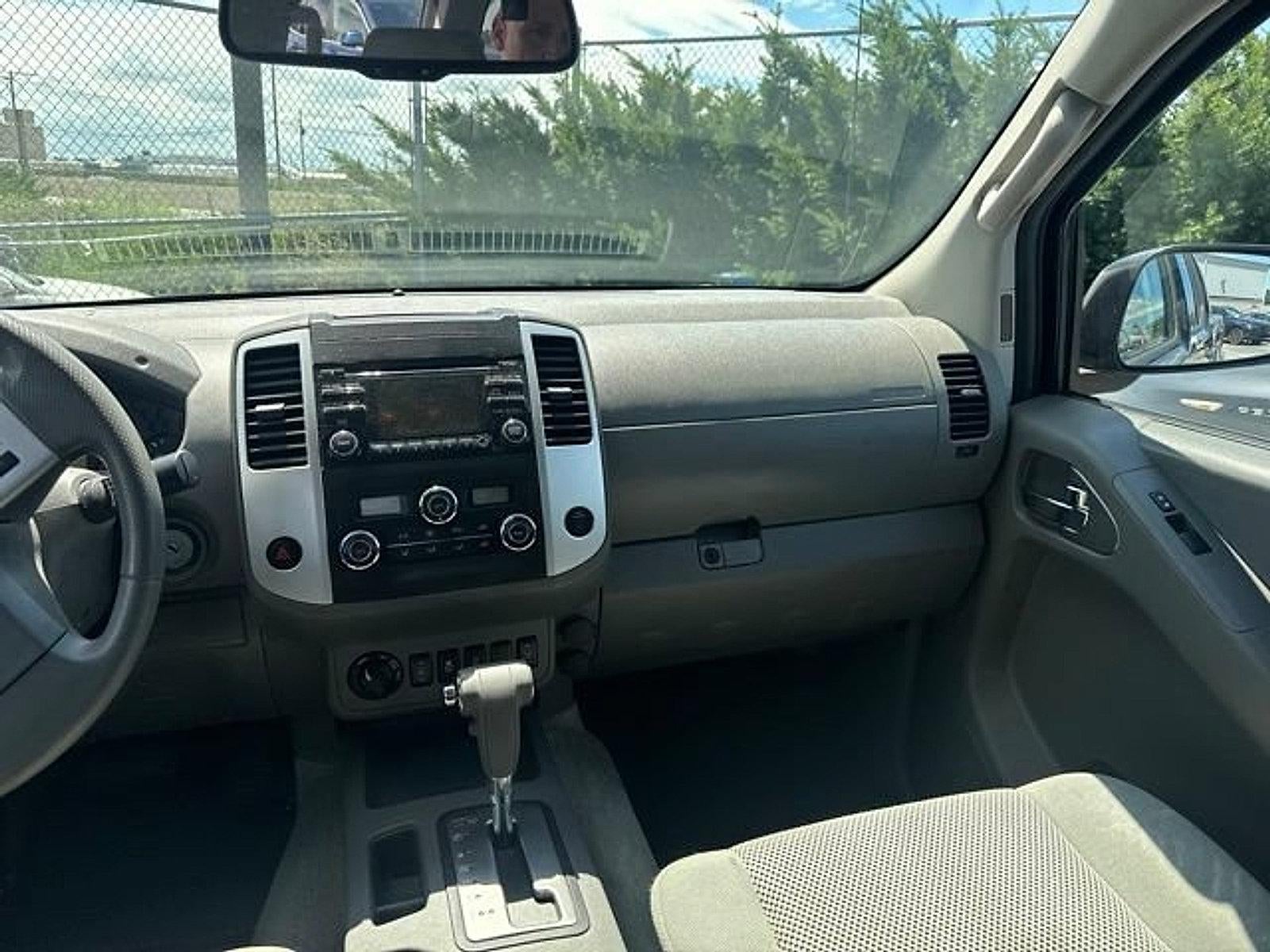 2014 Nissan Frontier 4WD Crew Cab SWB Auto SV