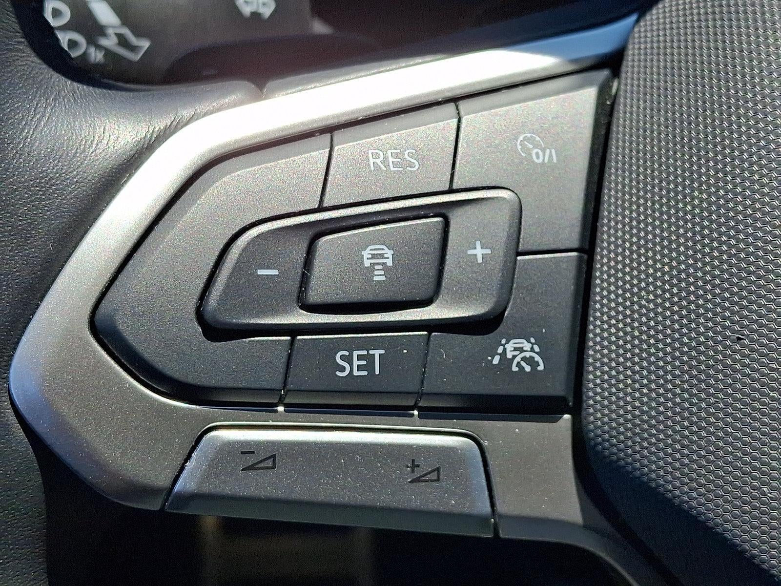 2024 Volkswagen Atlas Cross Sport 2.0T SEL Premium R-Line 4MOTION