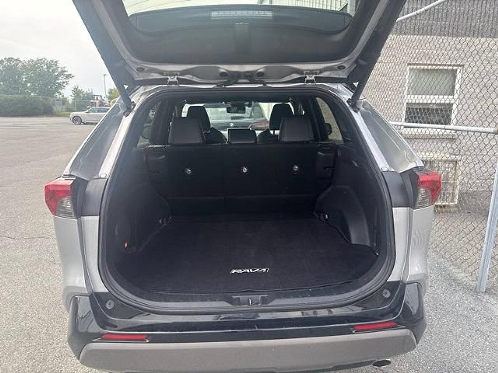 2019 Toyota RAV4 Hybrid XSE AWD (Natl)