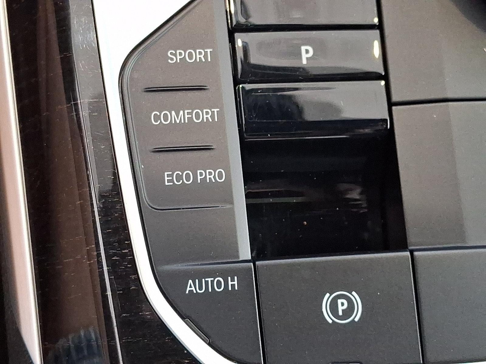 2024 BMW 330i xDrive Sedan