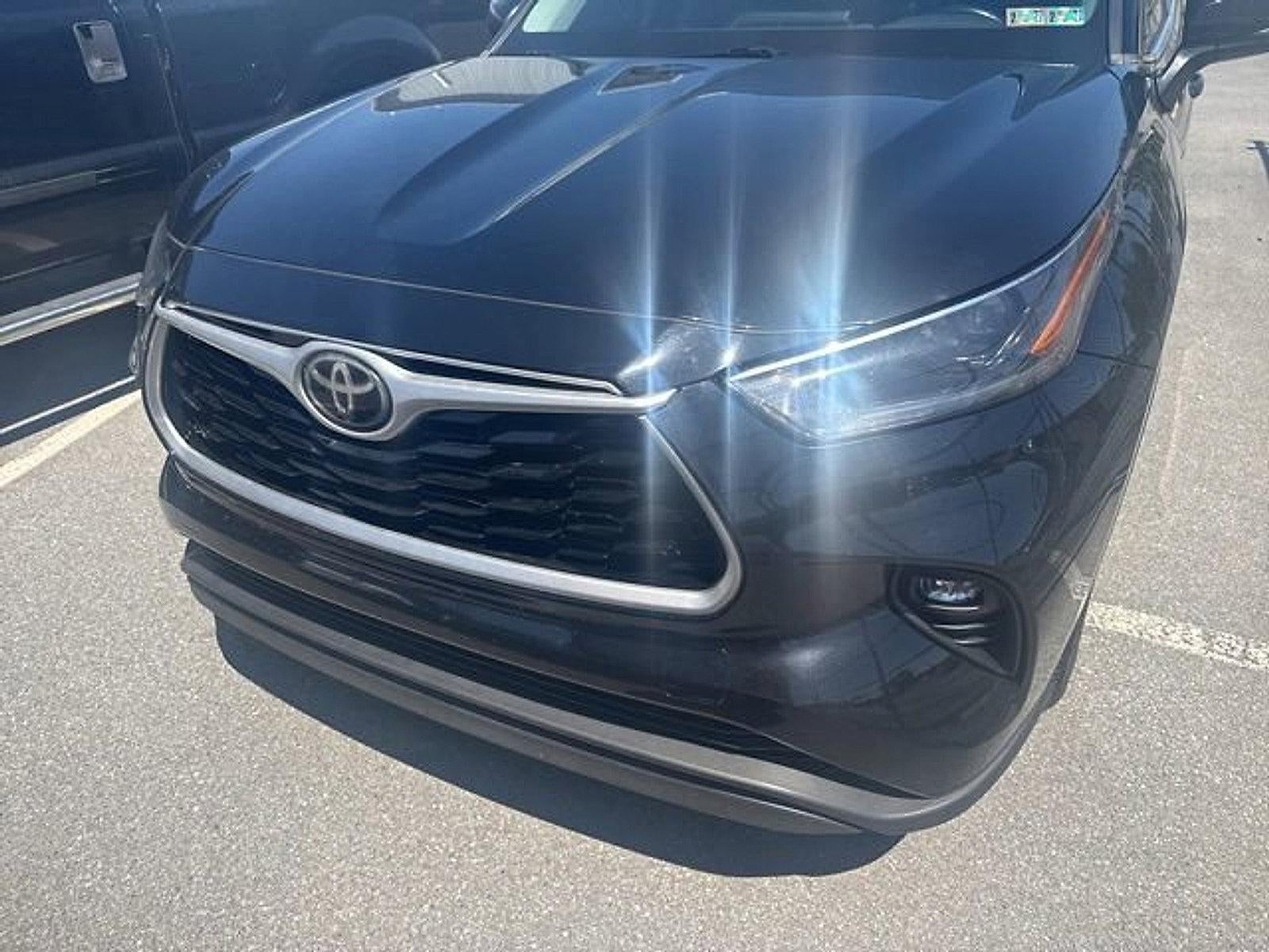 2021 Toyota Highlander XLE AWD (Natl)