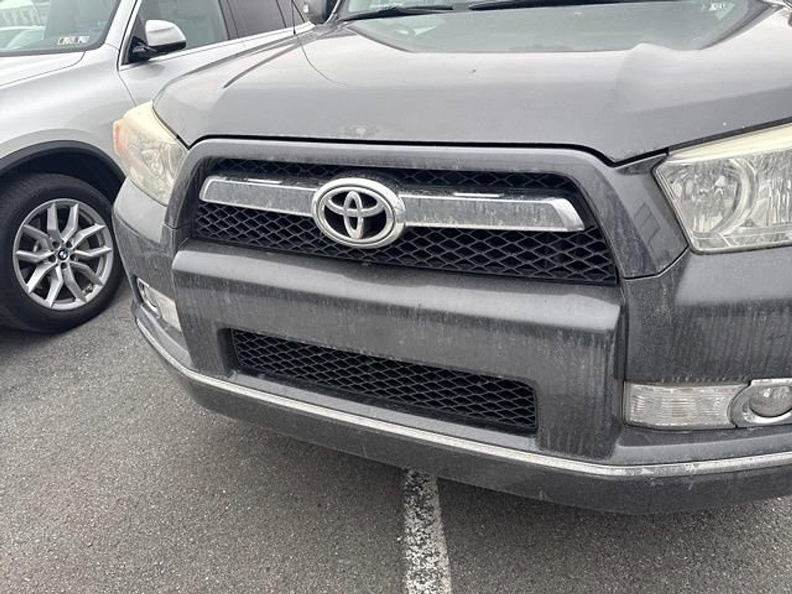 2011 Toyota 4Runner 4WD 4dr V6 SR5 (Natl)