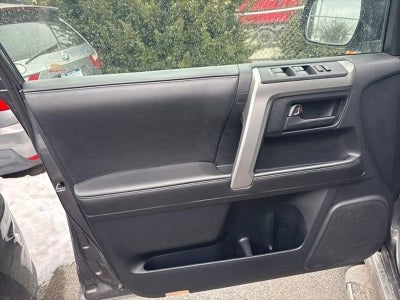 2011 Toyota 4Runner 4WD 4dr V6 SR5 (Natl)