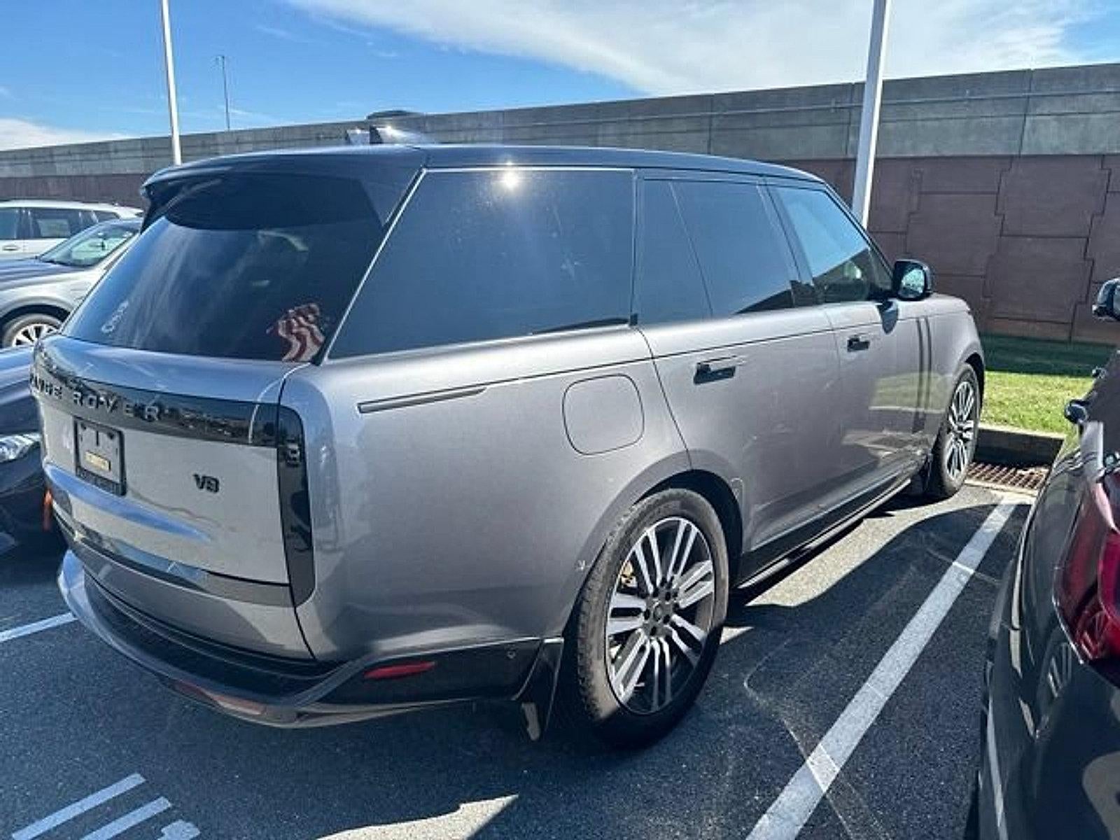 2024 Land Rover Range Rover P530 SE SWB