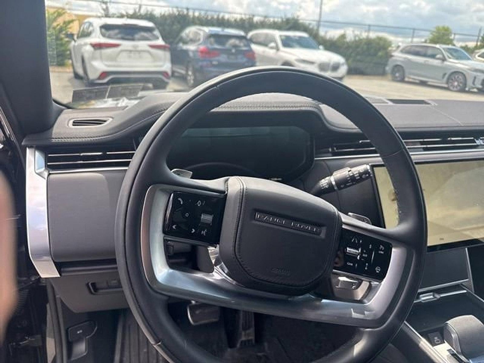 2025 Land Rover Range Rover P400 SE LWB 7 Seat