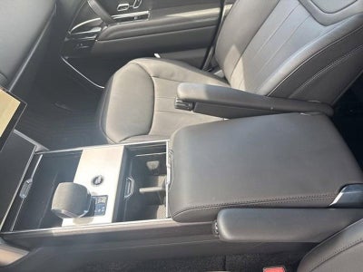 2025 Land Rover Range Rover P400 SE LWB 7 Seat