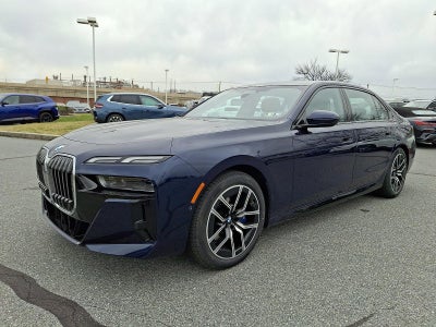 2023 BMW 760i xDrive Sedan