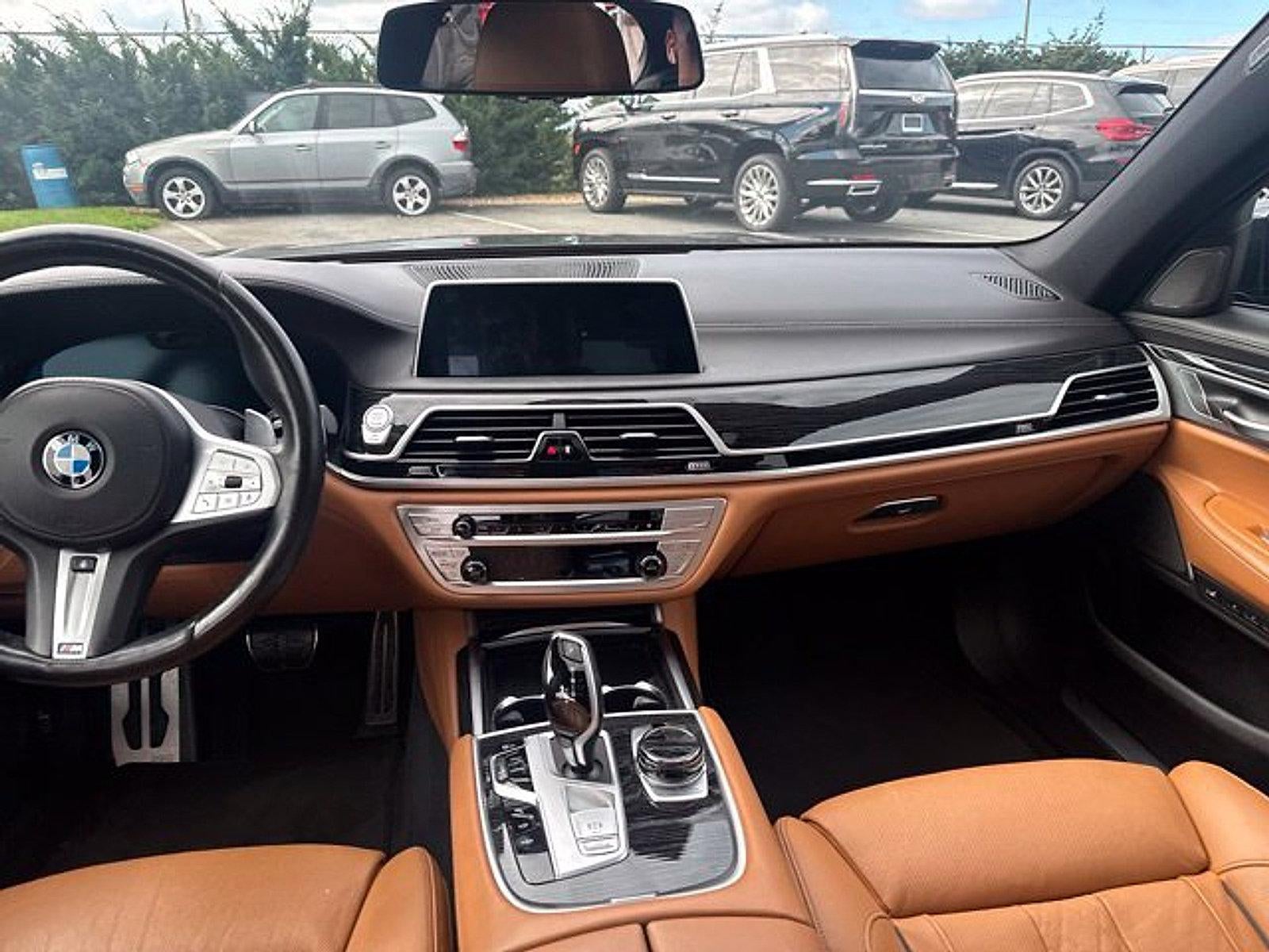 2022 BMW 750i xDrive Sedan