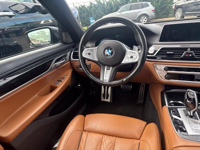 2022 BMW 750i xDrive Sedan