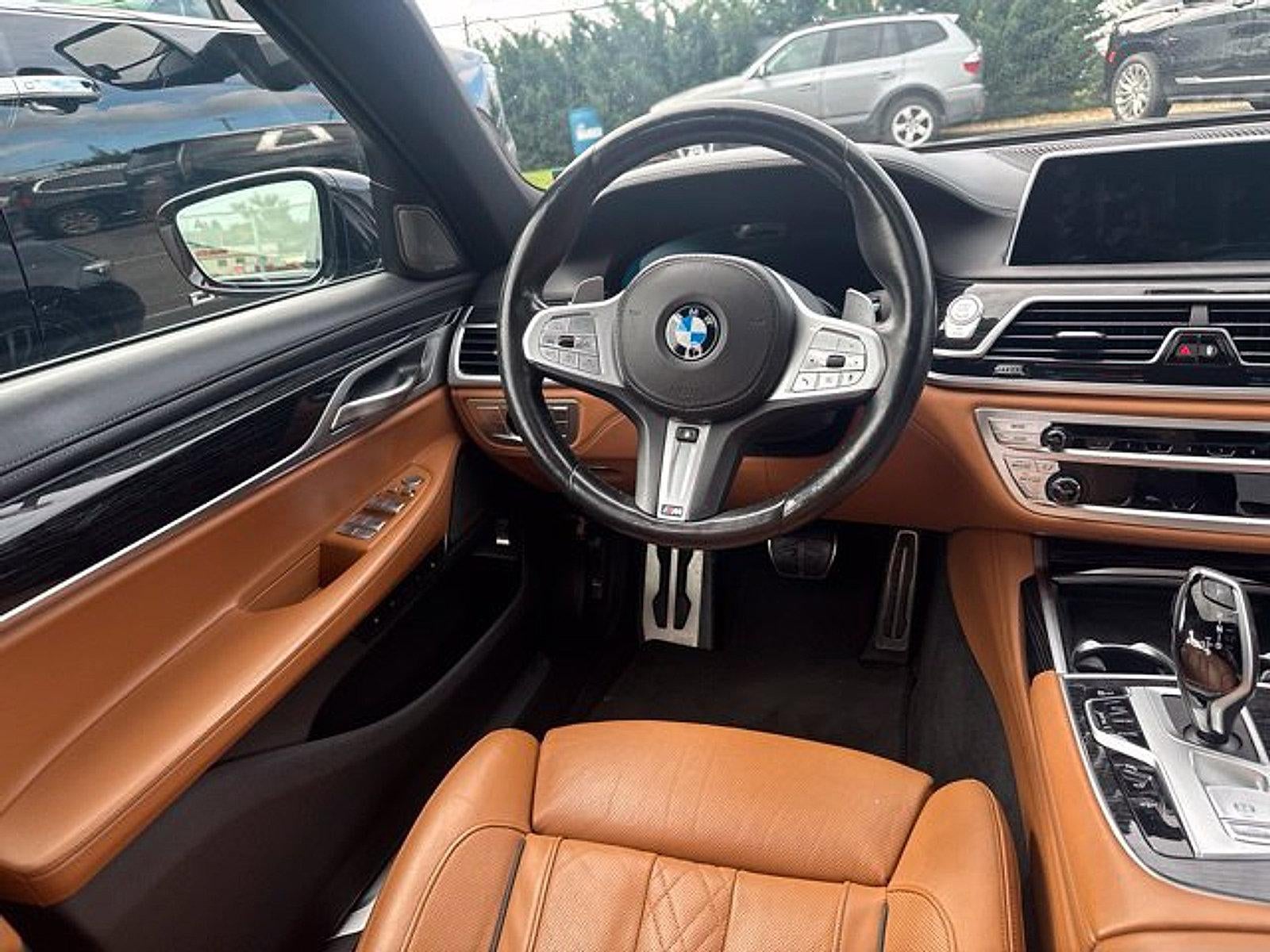2022 BMW 750i xDrive Sedan