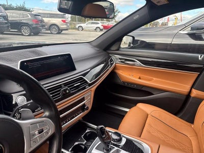 2022 BMW 750i xDrive Sedan