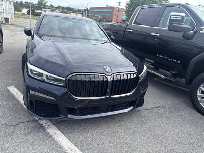 2022 BMW 750i xDrive Sedan