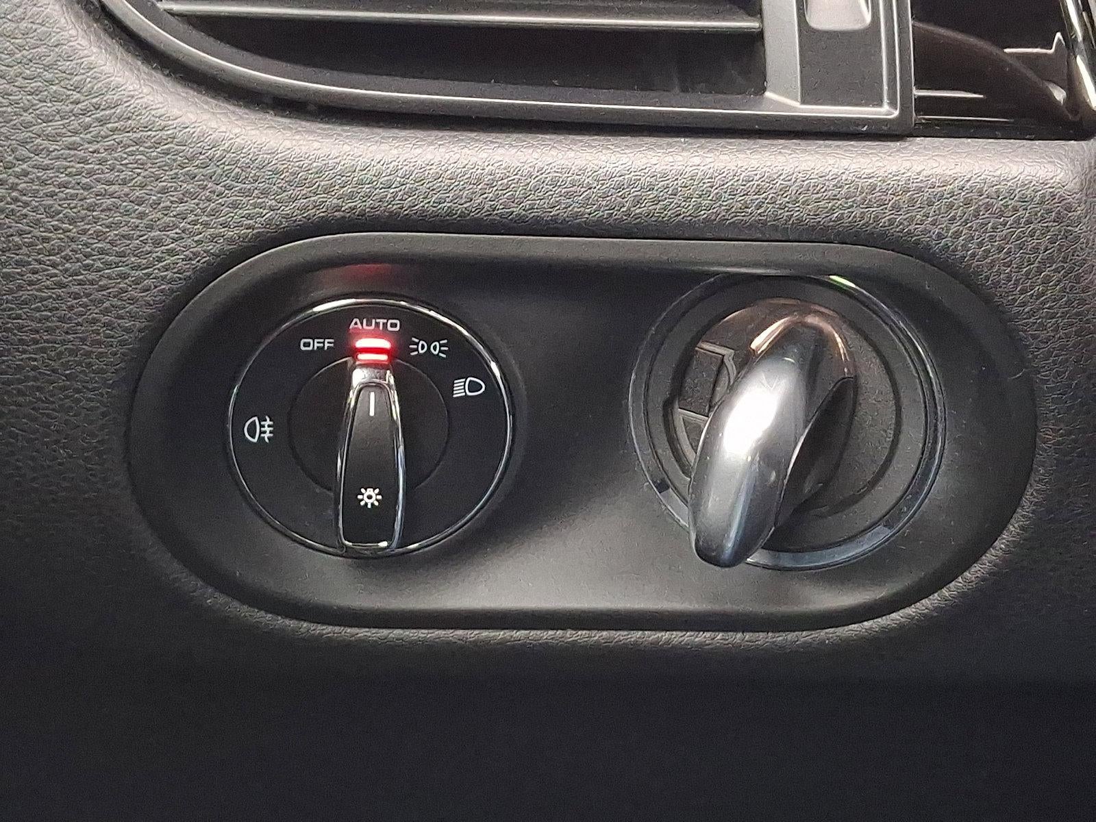 2021 Porsche Macan AWD