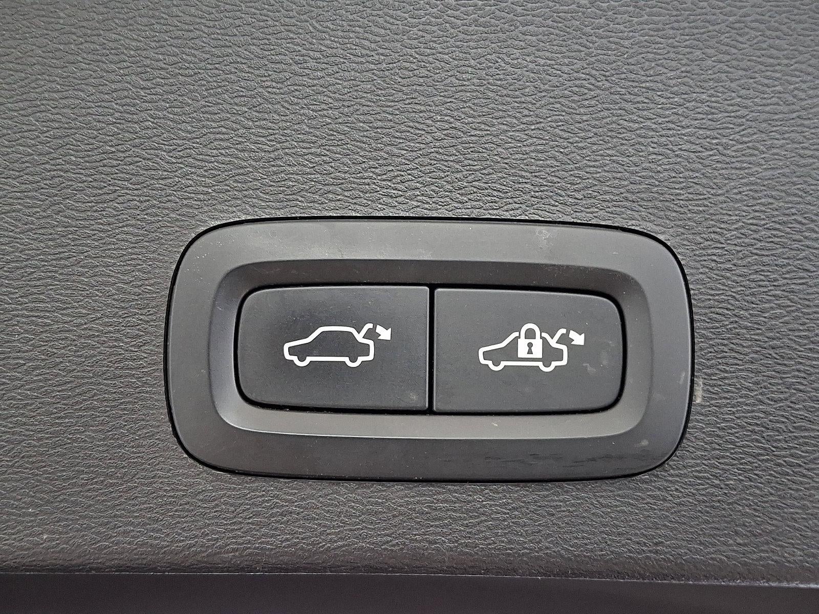 2021 Volvo XC40 T5 AWD Inscription