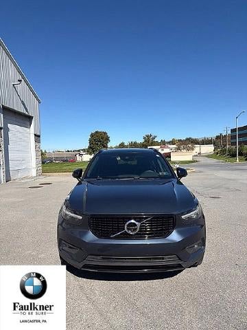 2022 Volvo XC40 T5 AWD R-Design