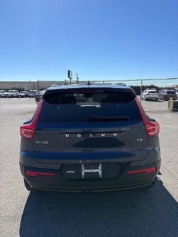 2022 Volvo XC40 T5 AWD R-Design