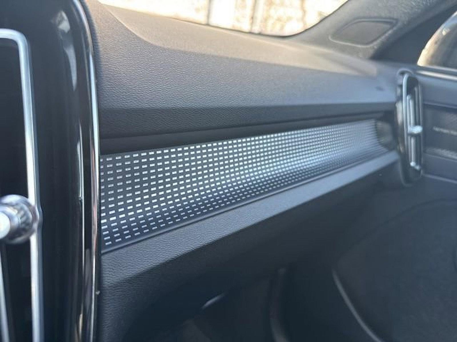 2021 Volvo XC40 T5 AWD R-Design