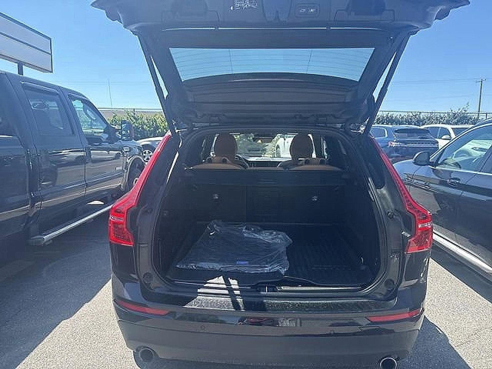 2019 Volvo XC60 T6 AWD Momentum