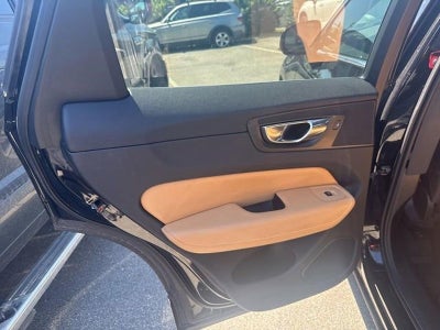 2019 Volvo XC60 T6 AWD Momentum