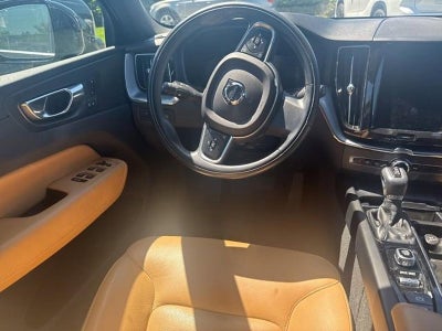 2019 Volvo XC60 T6 AWD Momentum
