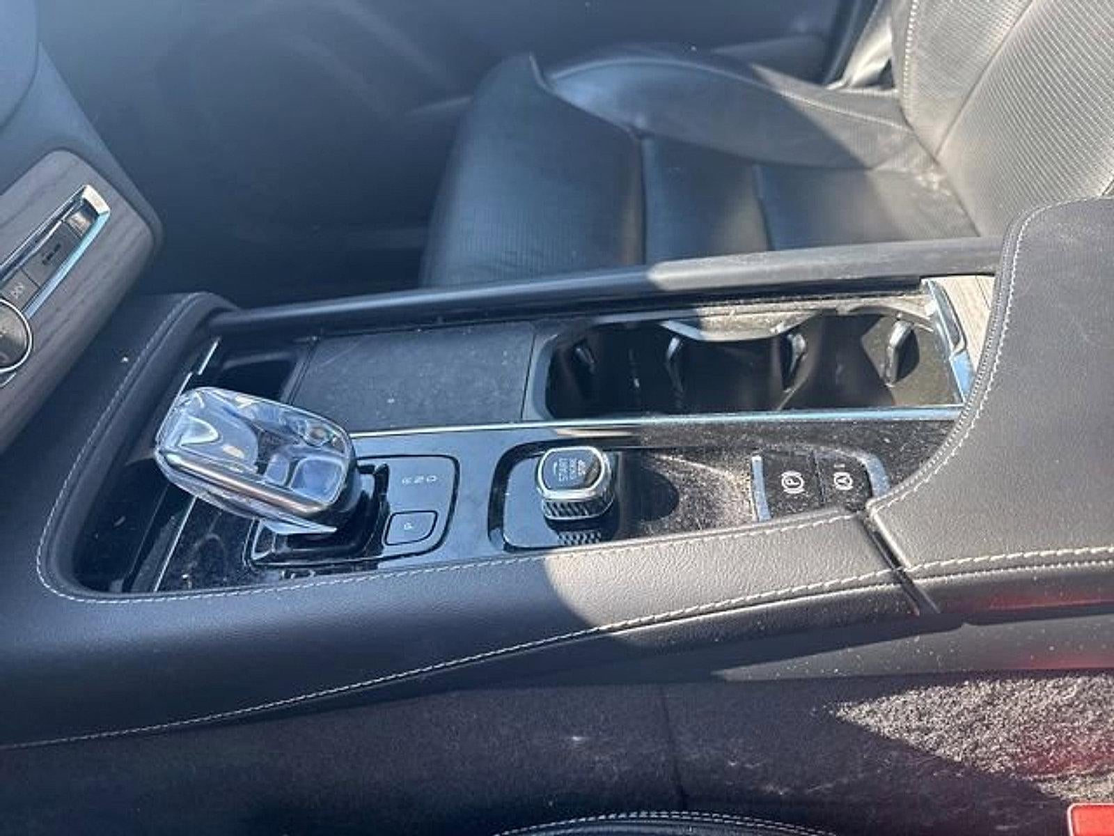 2022 Volvo XC90 Recharge Plug-In Hybrid T8 eAWD PHEV Inscription 7P