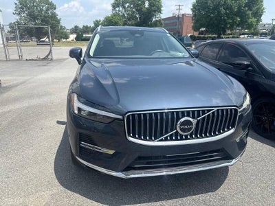 2023 Volvo XC60 B5 AWD Plus Bright Theme