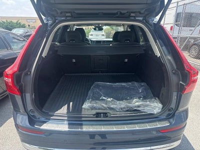 2023 Volvo XC60 B5 AWD Plus Bright Theme