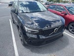 2024 Volvo XC40 B5 AWD Plus Dark Theme