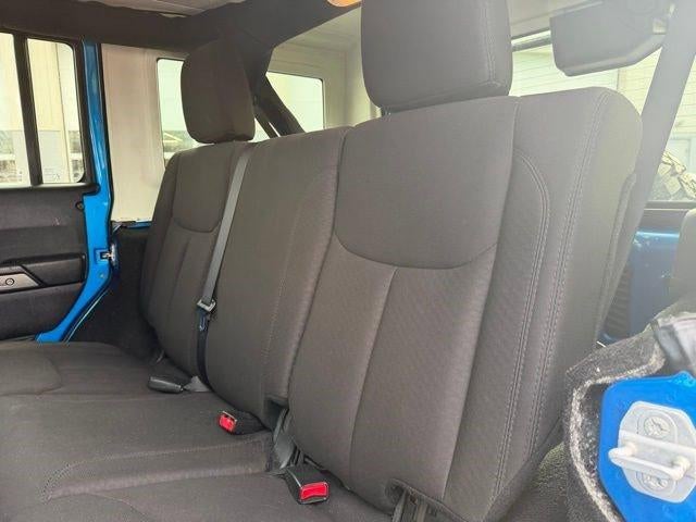 2015 Jeep Wrangler Unlimited 4WD 4dr Sport