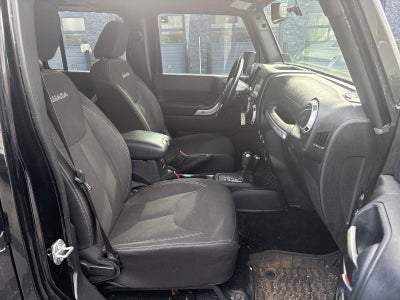 2017 Jeep Wrangler Unlimited Sahara 4x4