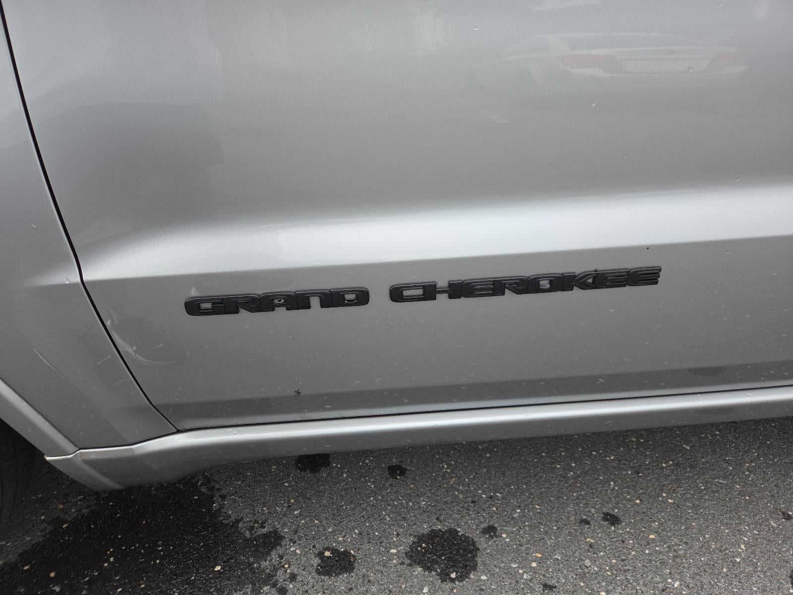 2017 Jeep Grand Cherokee Altitude 4x4 *Ltd Avail*