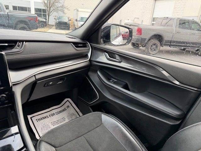 2022 Jeep Grand Cherokee L Altitude 4x4