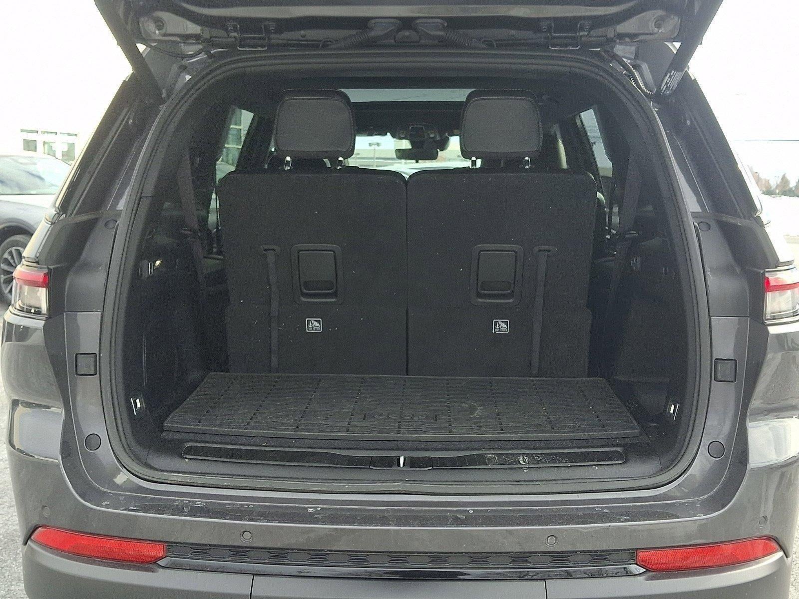 2025 Jeep Grand Cherokee L Limited 4x4